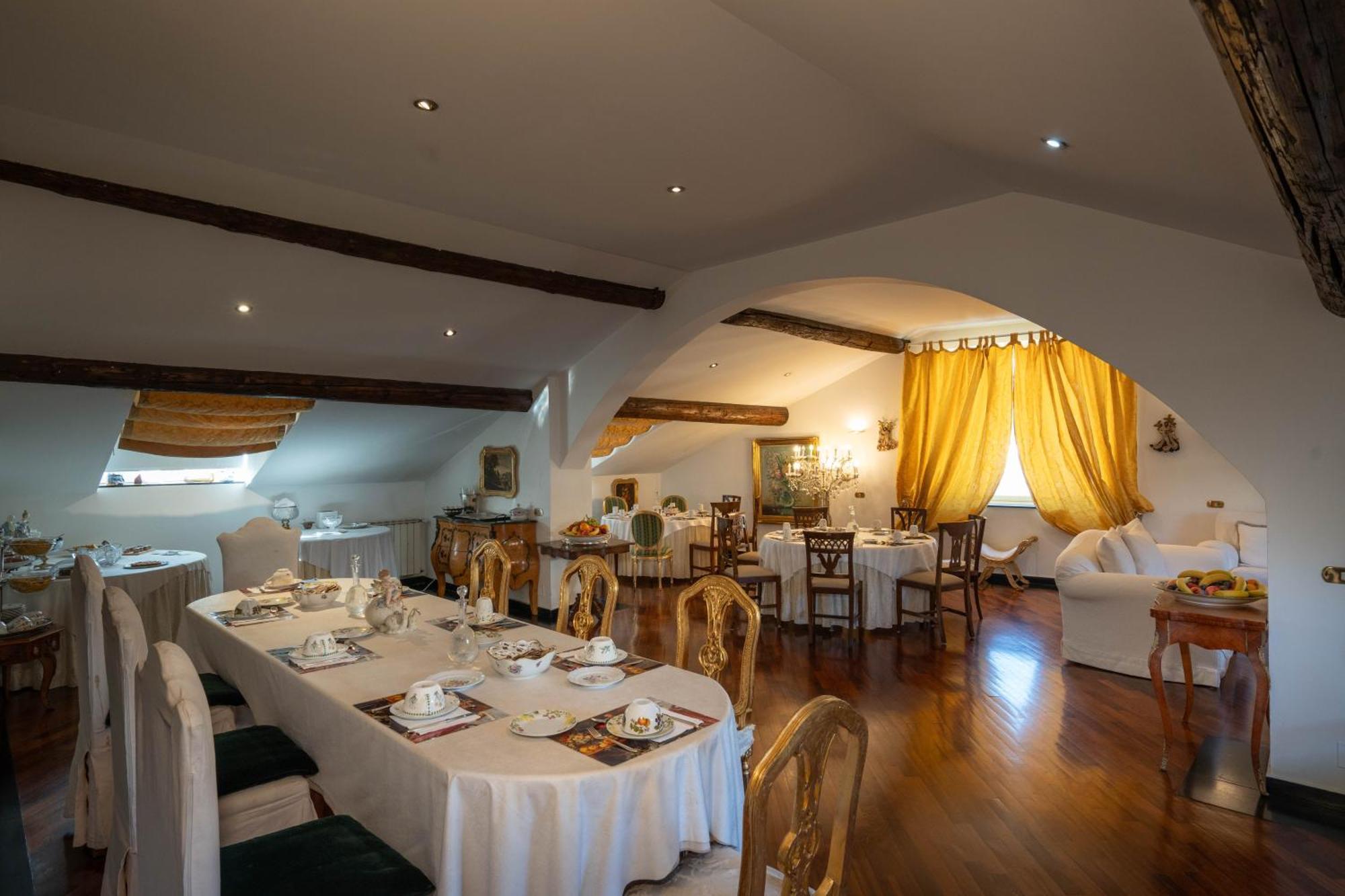 Affittacamere Morali Palace Genova