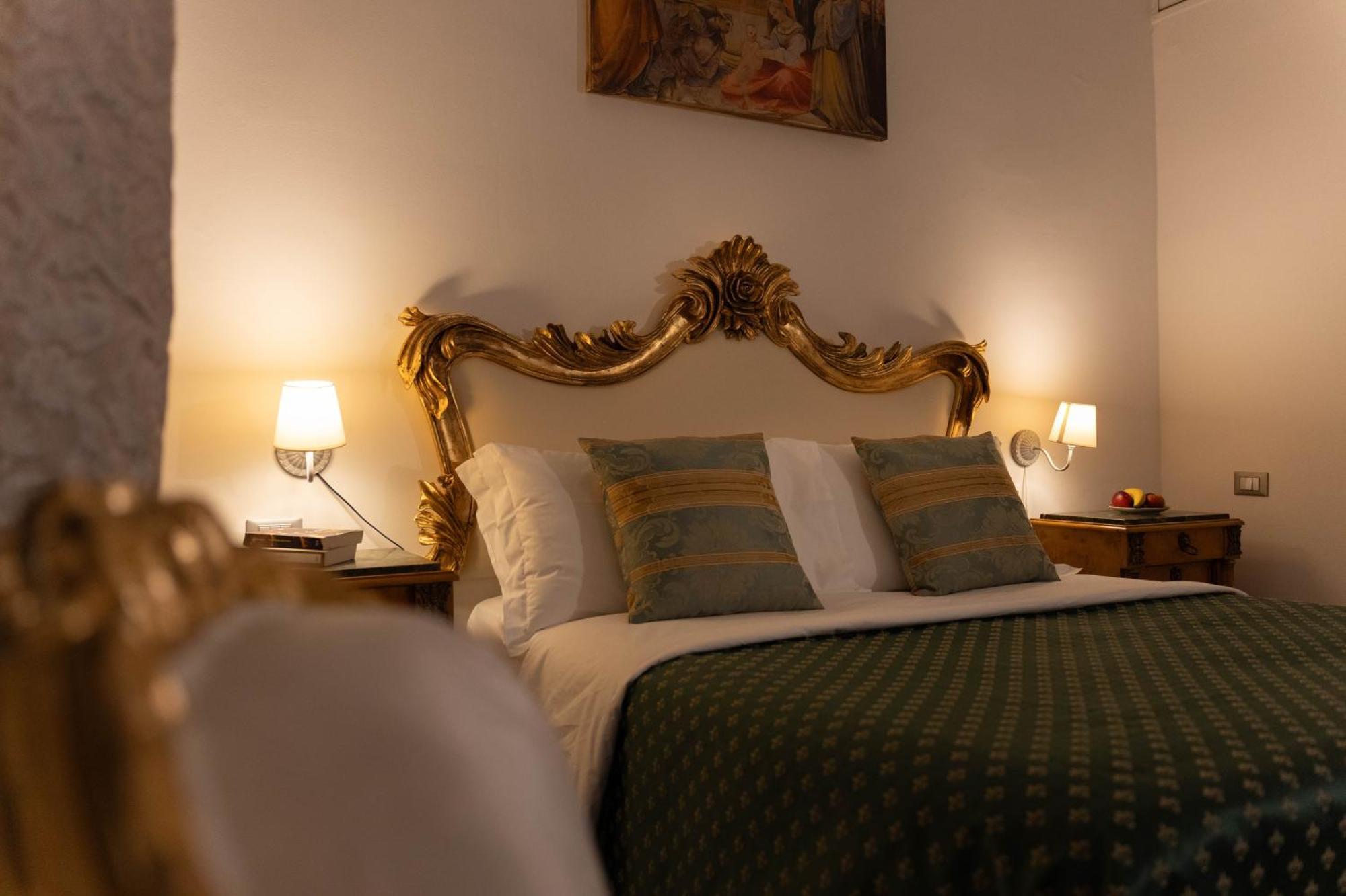 Affittacamere Morali Palace 3*