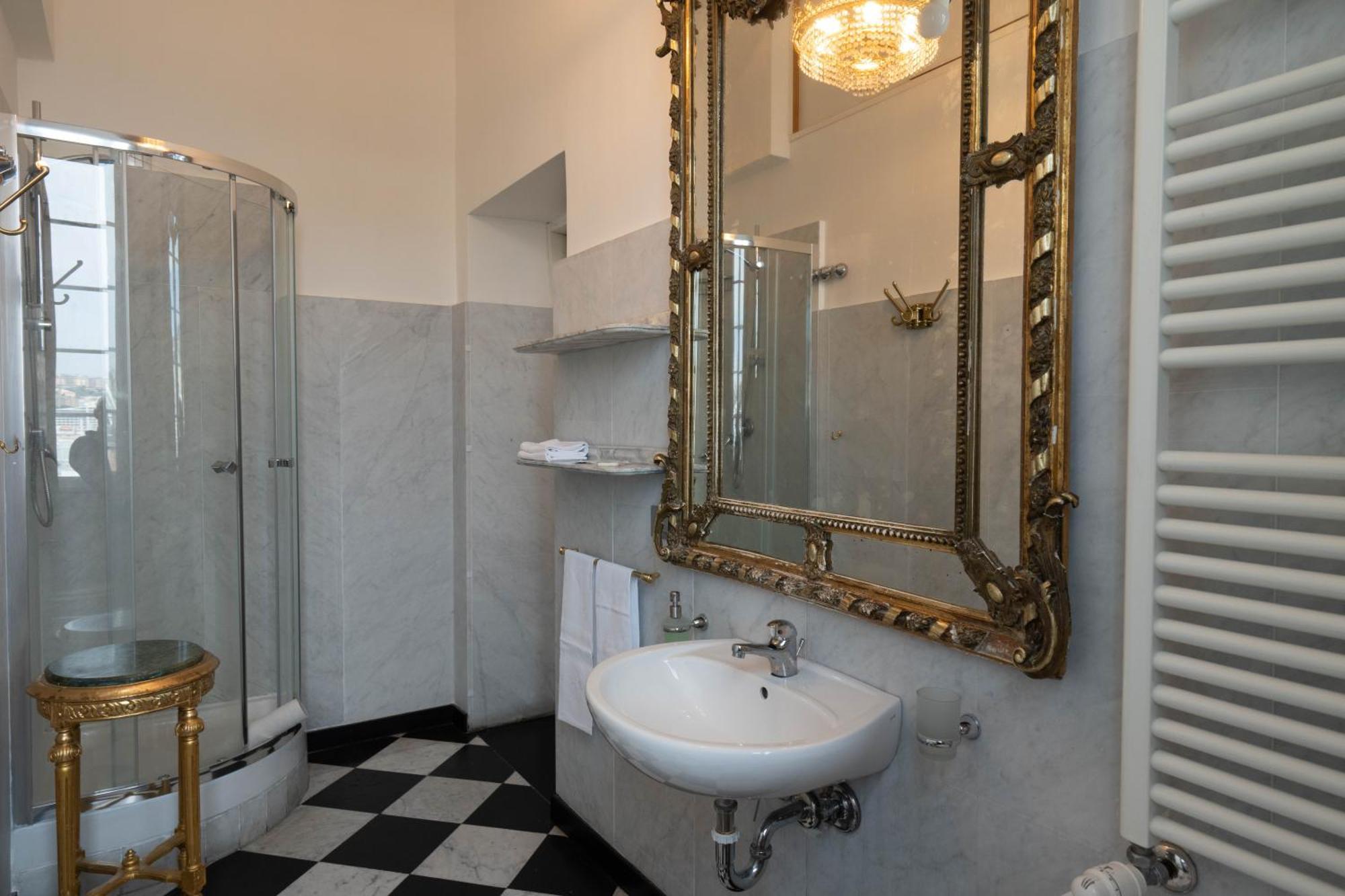 Morali Palace 3* Genoa